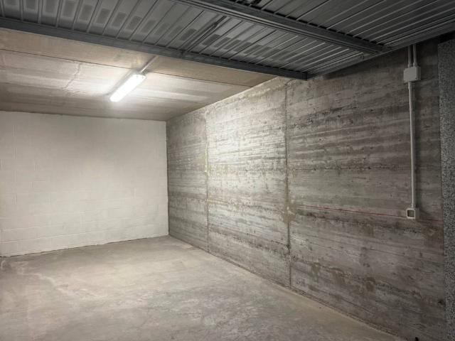 Box in vendita a Bastia, Albenga