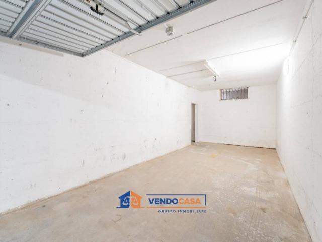 Box in vendita a Albenga, Liguria