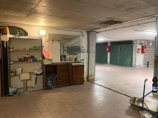 Box in vendita a Albenga, Liguria