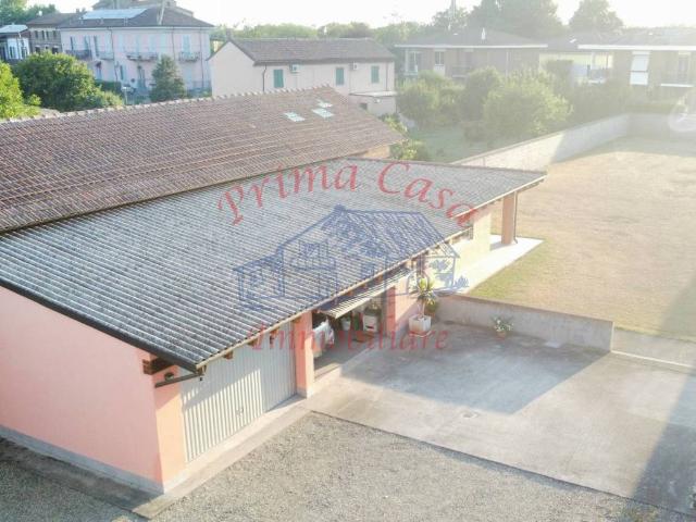 Box in vendita a Piemonte, Alessandria