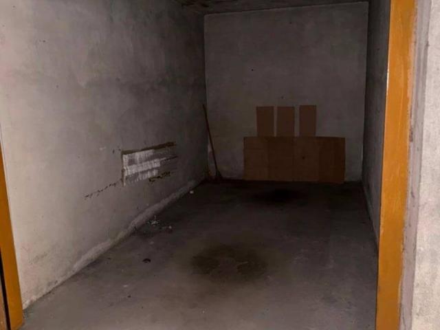 Box in vendita a Alessandria