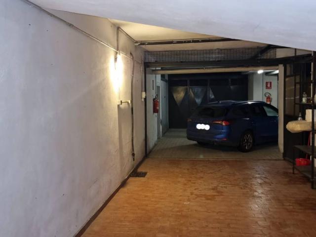 Box in vendita a Alessandria