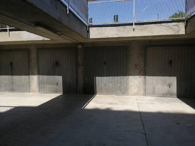 Box in vendita a Piemonte, Alessandria