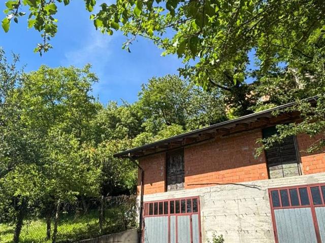 Box in vendita a Alta Val Tidone, Pecorara Vecchia