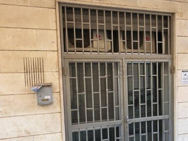 Box in vendita a Puglia, Bari