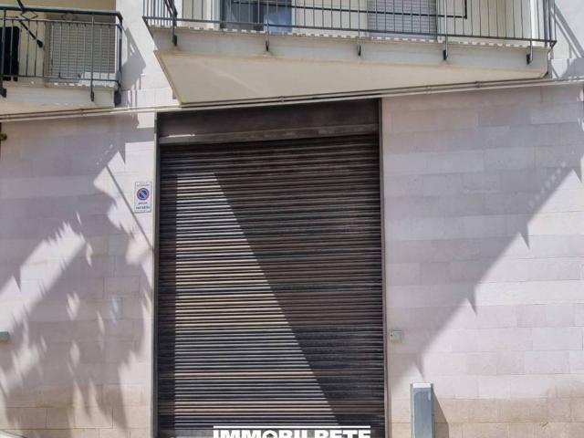Box in vendita a Puglia, Bari