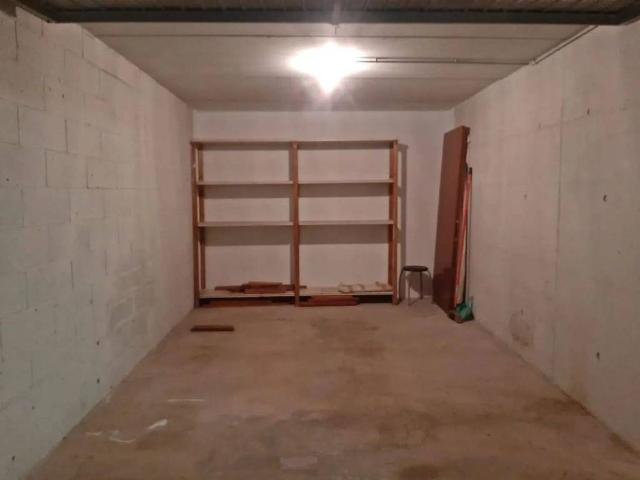 Box in vendita a Altamura, Bari