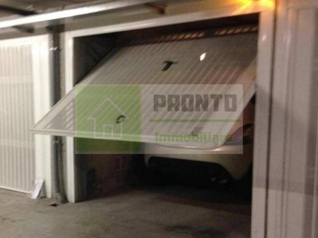 Box in vendita a Puglia, Bari
