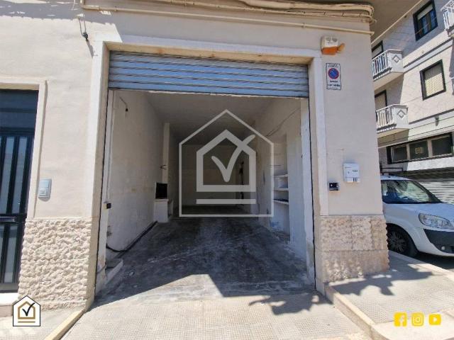 Box in vendita a Puglia, Bari