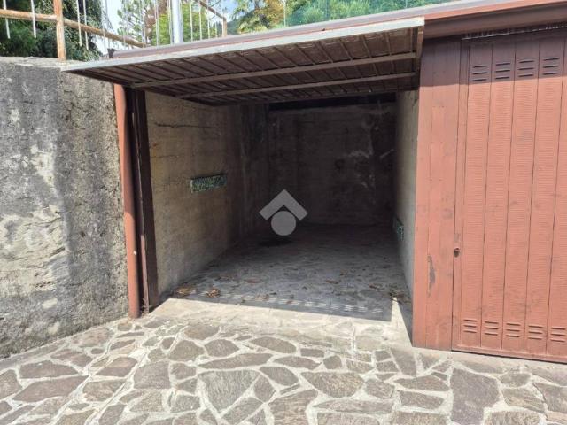 Box in vendita a Alzano Sopra, Alzano Lombardo