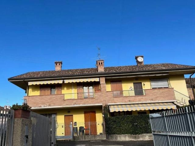 Box in vendita a Ambivere, Lombardia