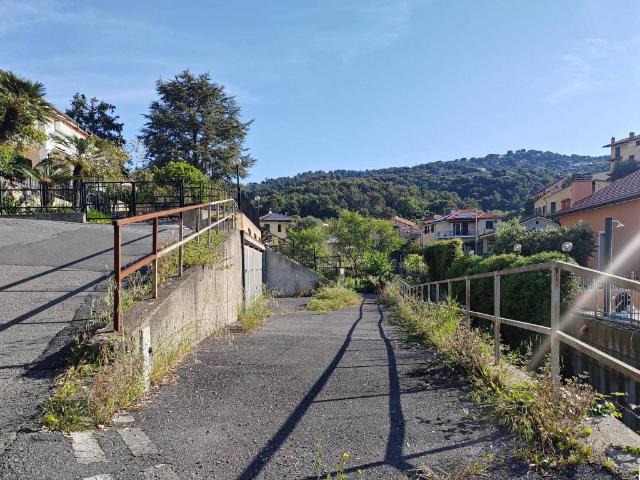 Box in vendita a Andora, Liguria