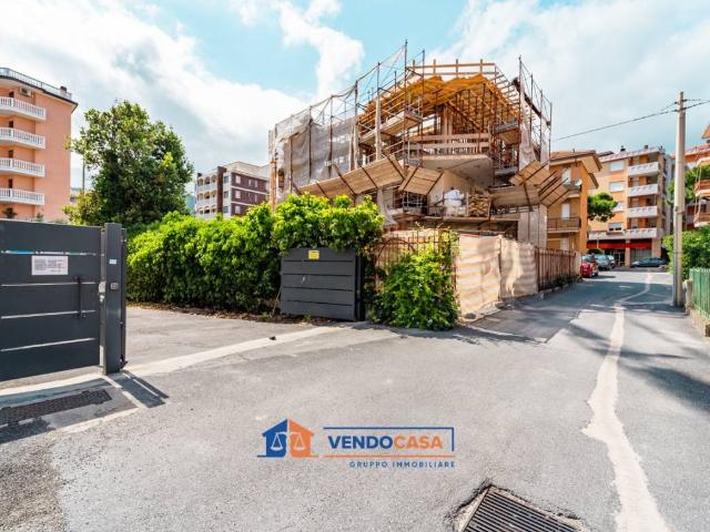 Box in vendita a Andora, Liguria