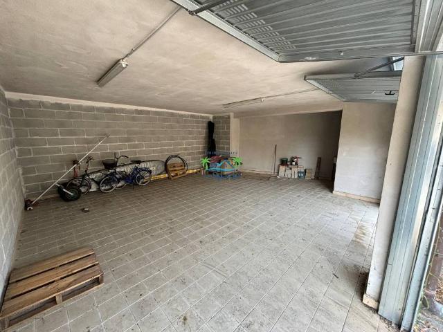 Box in vendita a Andora, Liguria