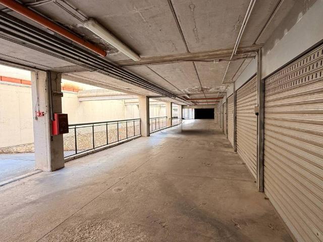 Box in vendita a San Valentino, Puglia
