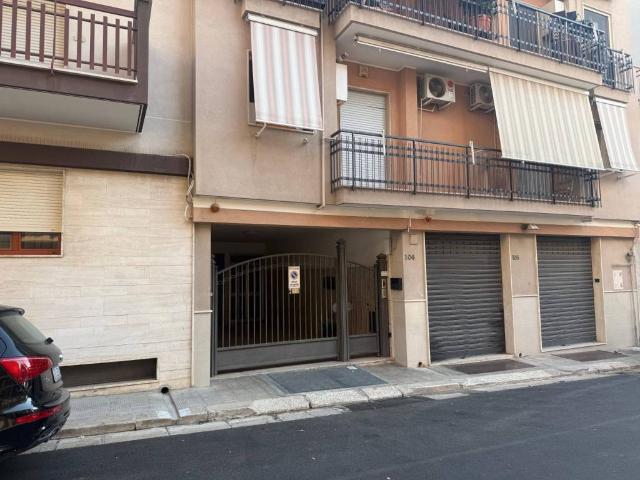 Box in vendita a Puglia, Barletta-andria-trani