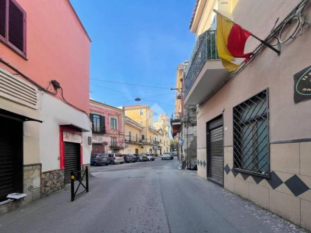 Box in vendita a Angri, Campania
