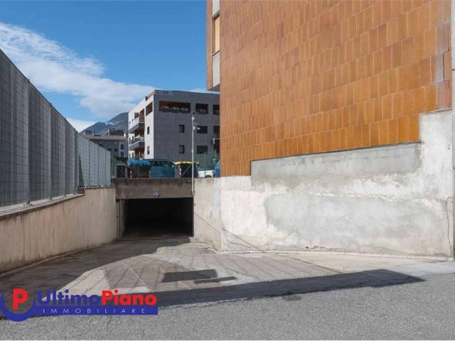 Box in vendita a Le Gotrau, Aosta