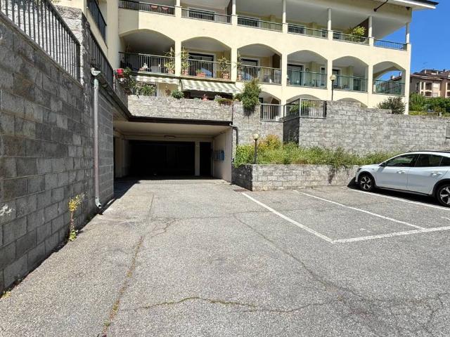 Box in vendita a Porossan-Roppoz, Aosta