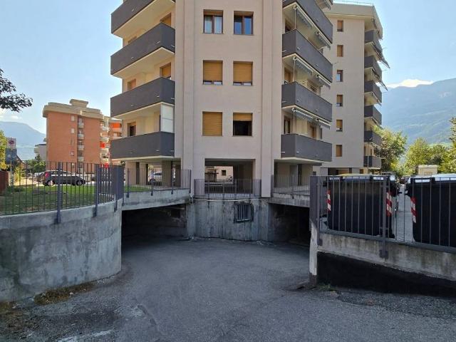 Box in vendita a La Bioulaz, Aosta