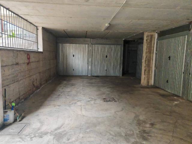Box in vendita a Campoleone Scalo, Aprilia