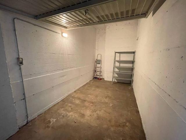 Box in vendita a Torretta, Arese