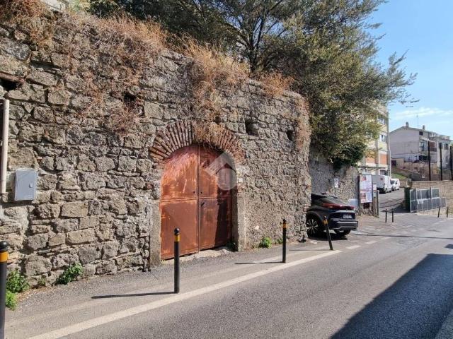 Box in vendita a Ariccia, Roma Capitale