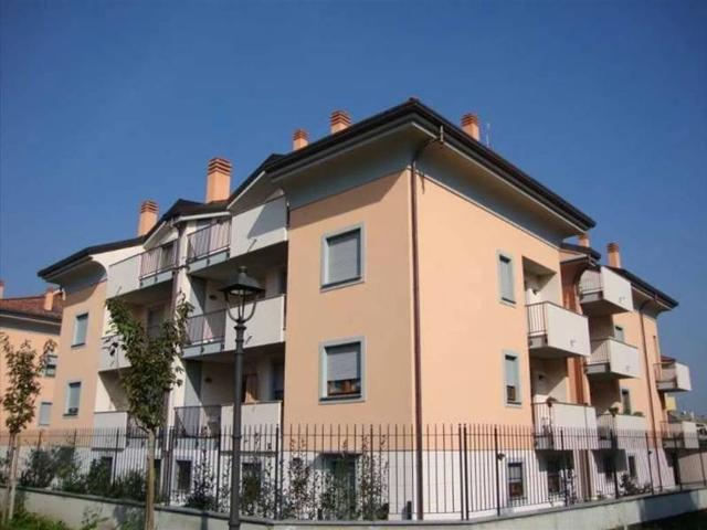 Box in vendita a Arluno, Lombardia