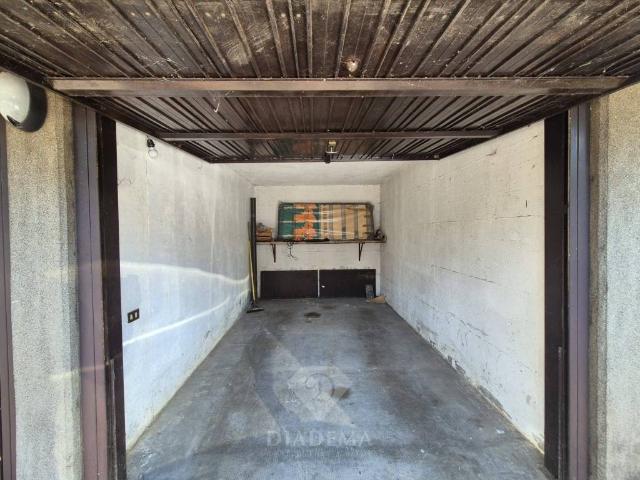 Box in vendita a Arsago Seprio, Lombardia