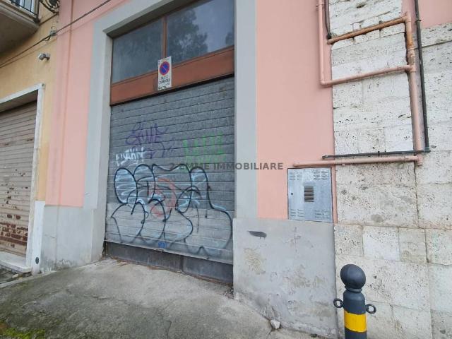 Box in vendita a San Venanzio, Marche