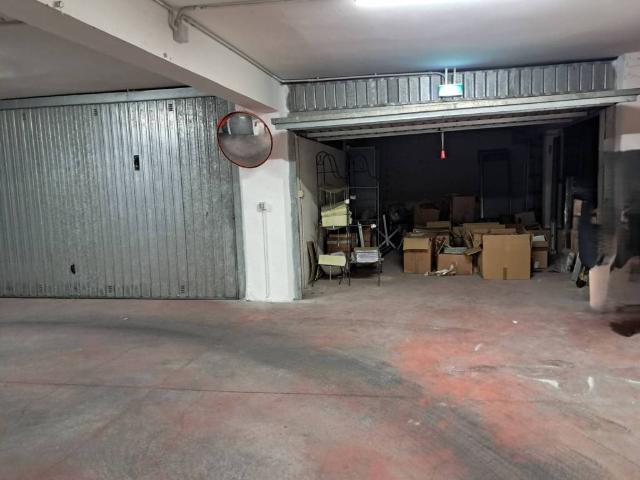 Box in vendita a Porta Maggiore, Marche