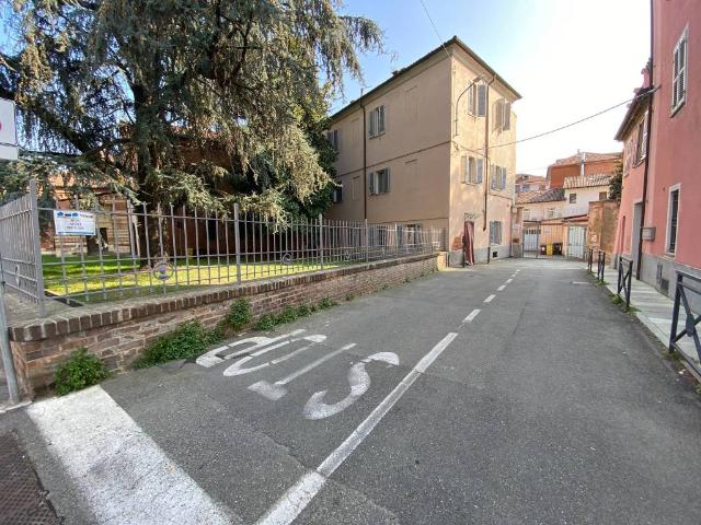 Box in vendita a Piemonte, Asti