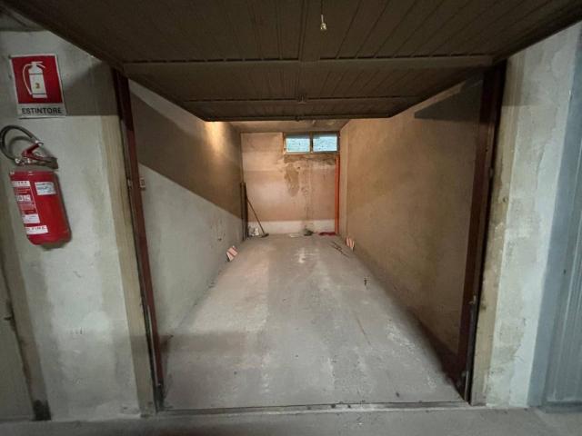 Box in vendita a Borgo Torretta, Piemonte