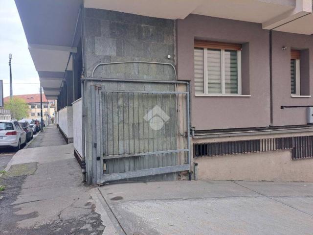 Box in vendita a Rione San Silvestro, Piemonte