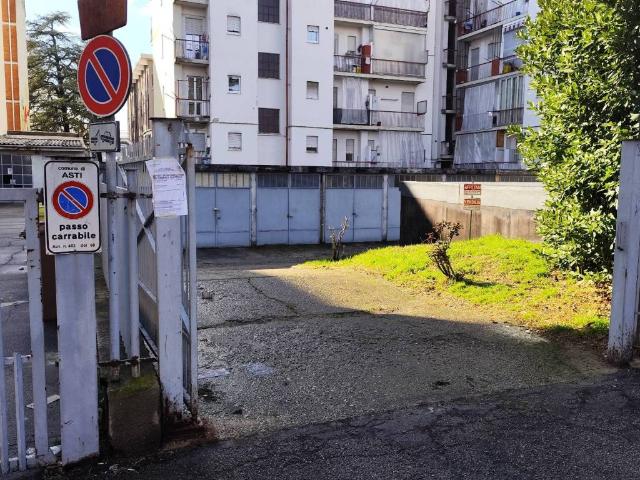 Box in vendita a Piemonte, Asti