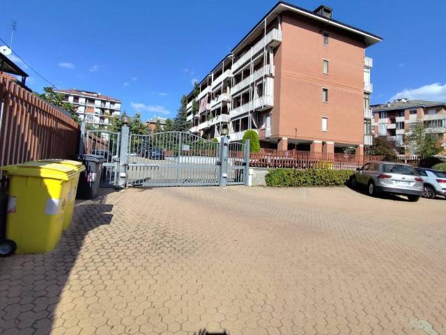 Box in vendita a Borgo Don Bosco, Piemonte