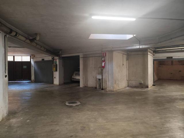 Box in vendita a Borgo Don Bosco, Piemonte