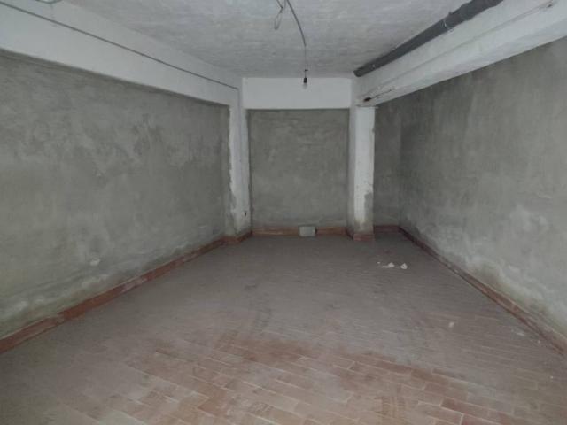Box in vendita a Atripalda, Campania