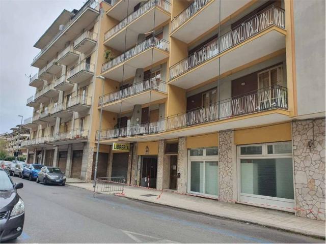 Box in vendita a Avellino