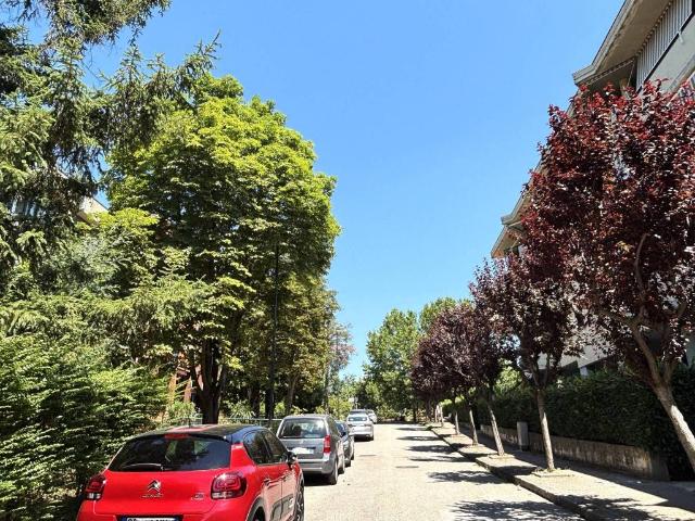 Box in vendita a Avellino, Campania
