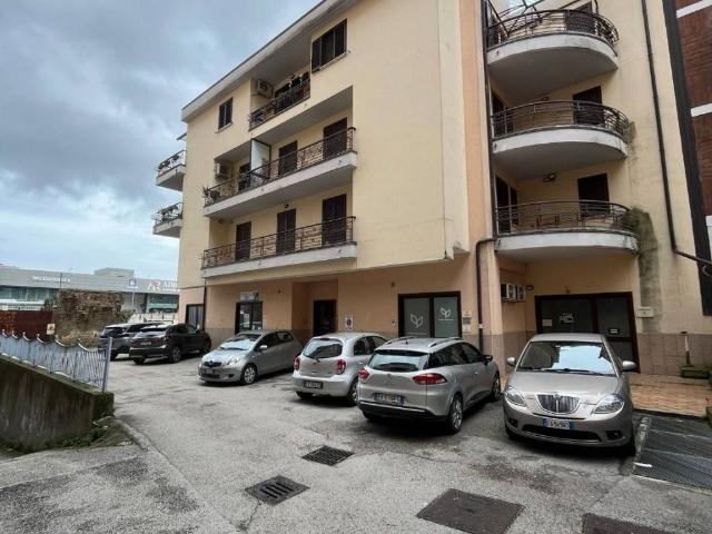 Box in vendita a Avellino, Campania