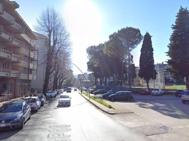 Box in vendita a Avellino, Campania