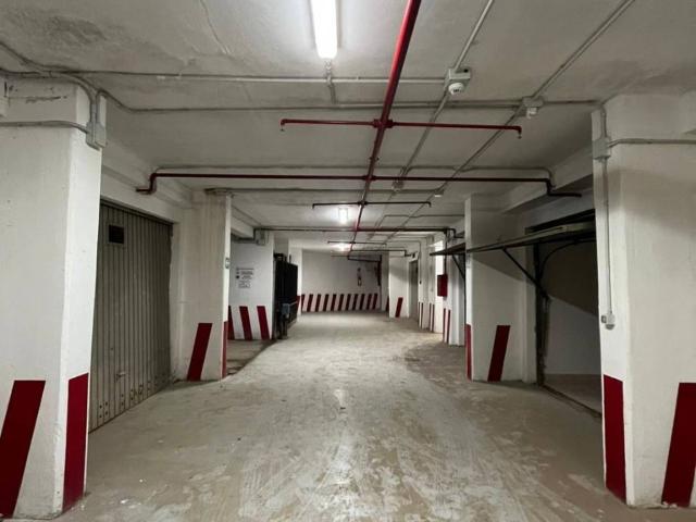 Box in vendita a Avellino, Campania