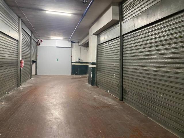 Box in vendita a Avellino, Campania