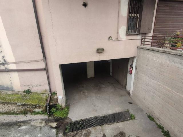 Box in vendita a Borgo San Lorenzo, Aversa