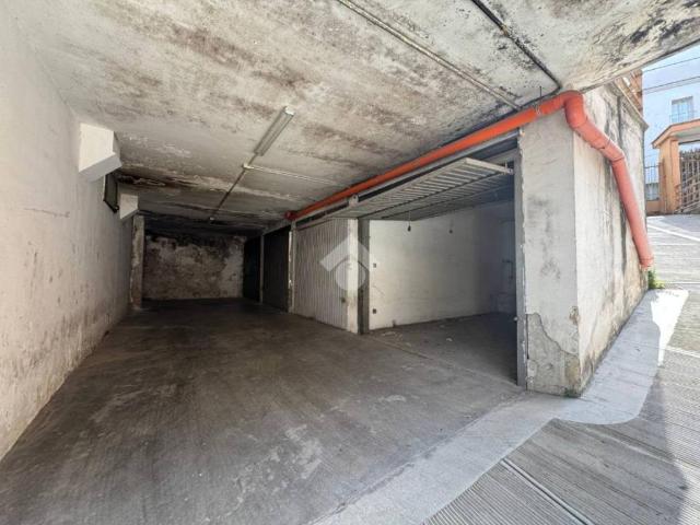 Box in vendita a Borgo San Lorenzo, Aversa