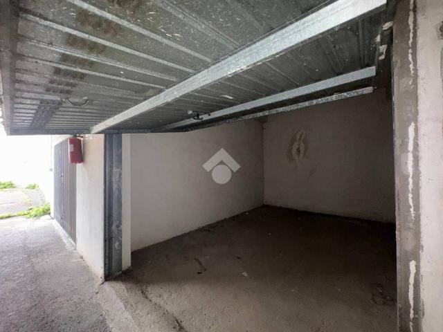 Box in vendita a Borgo San Lorenzo, Aversa