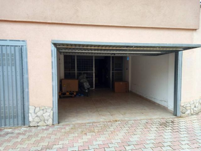 Box in vendita a Avezzano, L'Aquila