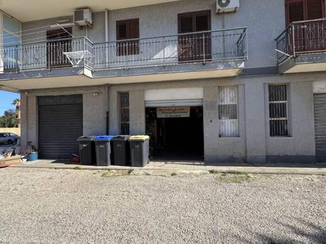 Box in vendita a Avola, Sicilia
