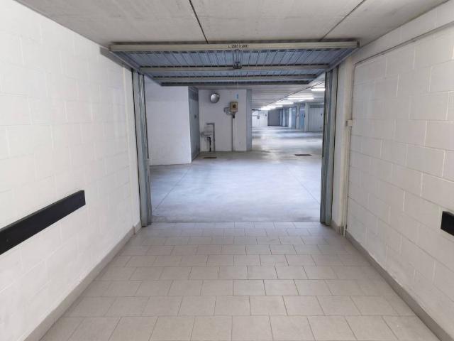 Box in vendita a Azzano San Paolo, Lombardia
